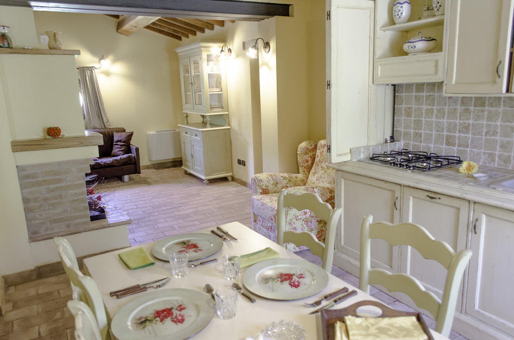 Agriturismo Pompagnano Chambre photo